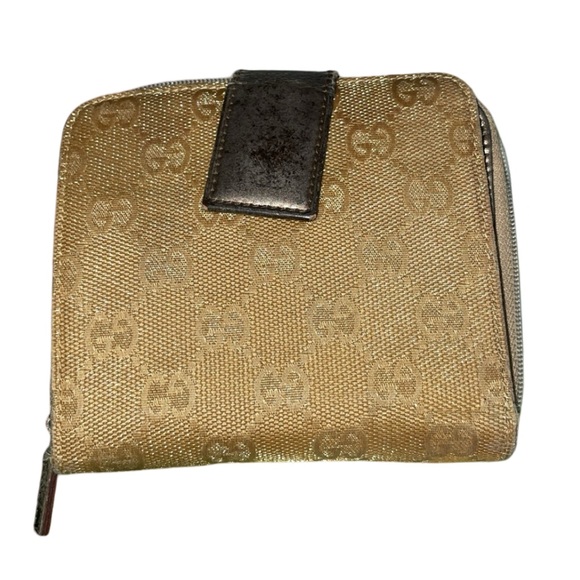 GUCCI Metalic Gold GG compact Wallet - Picture 2 of 11